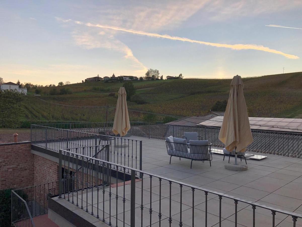 Cascina La Badia Panzió Montegrosso dʼAsti Kültér fotó