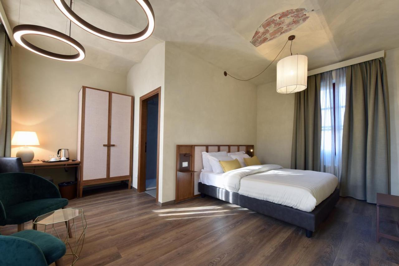 Cascina La Badia Panzió Montegrosso dʼAsti Kültér fotó
