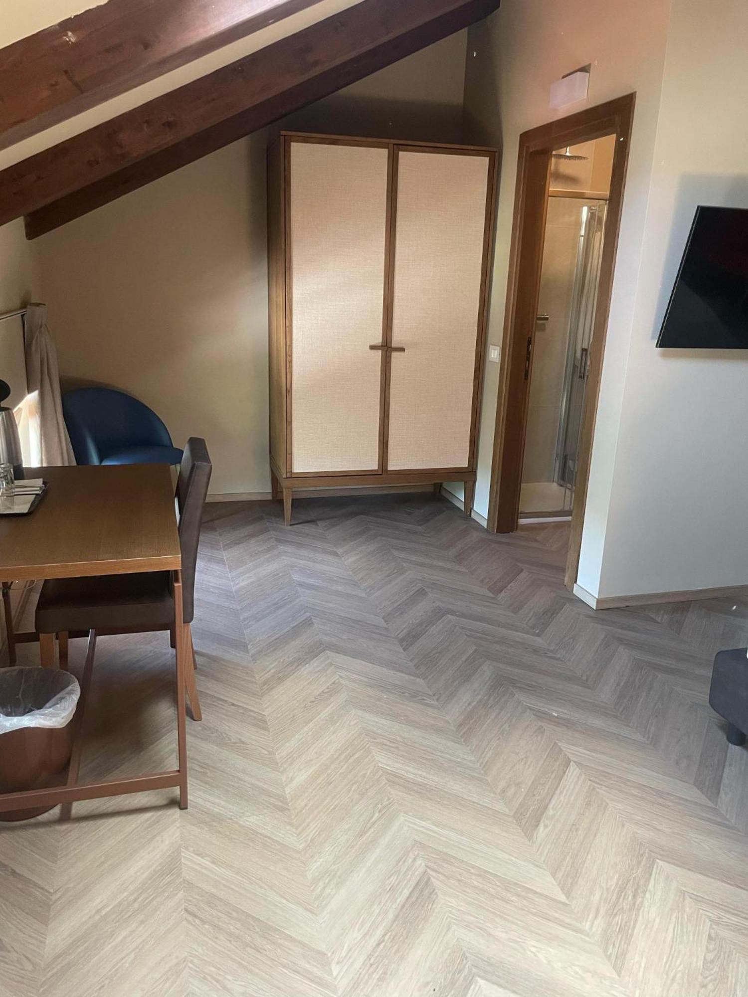 Cascina La Badia Panzió Montegrosso dʼAsti Kültér fotó